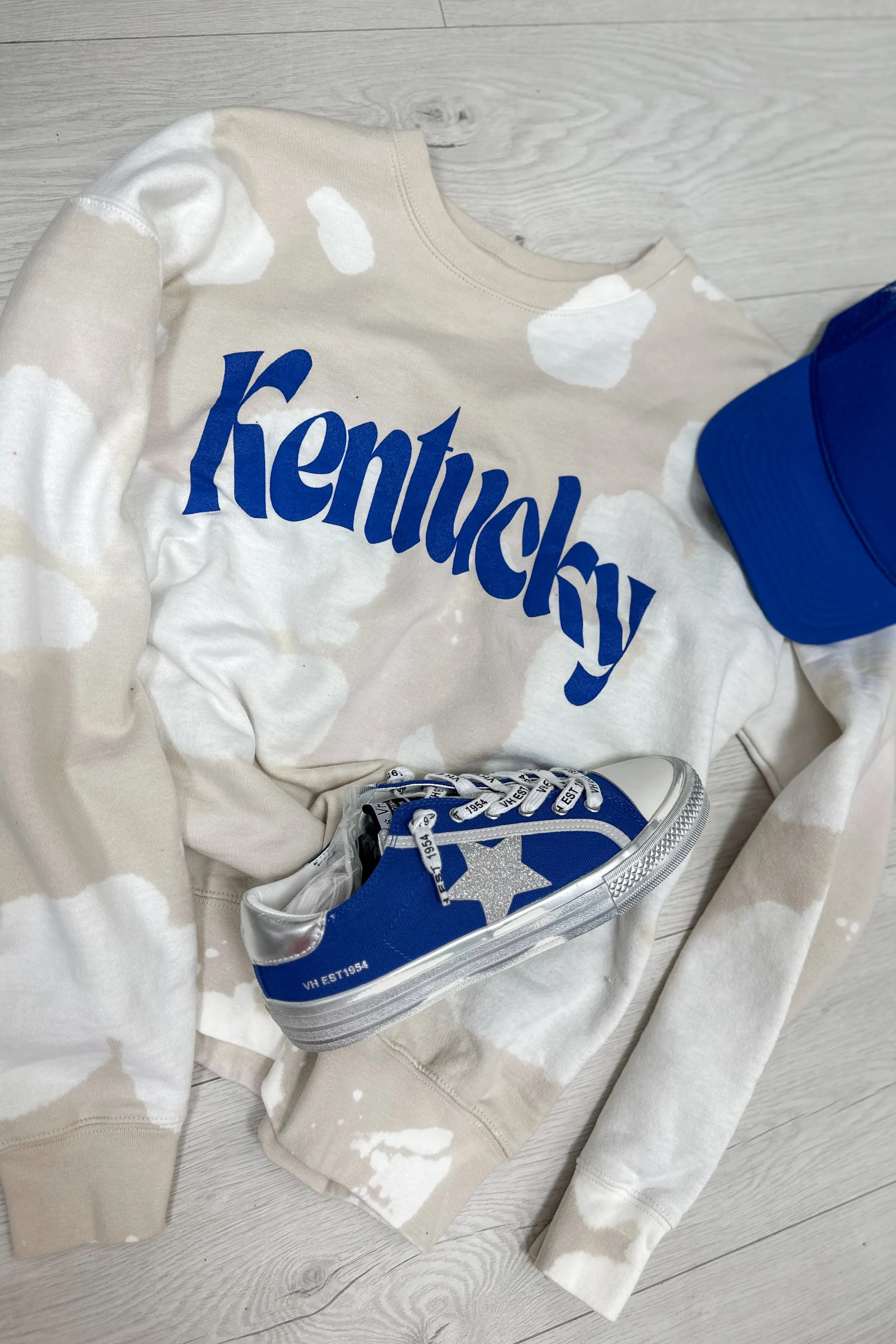 KENTUCKY Bleached Bomba Long Sleeve Graphic Sweatshirt  *FINAL SALE*