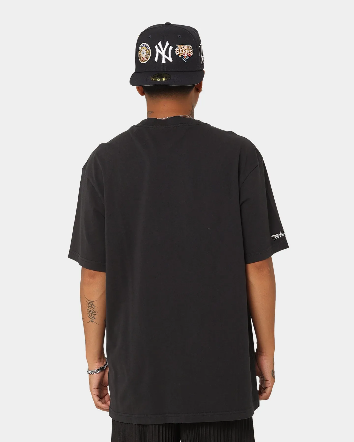 Mitchell & Ness Basketball Is Life T-Shirt Black